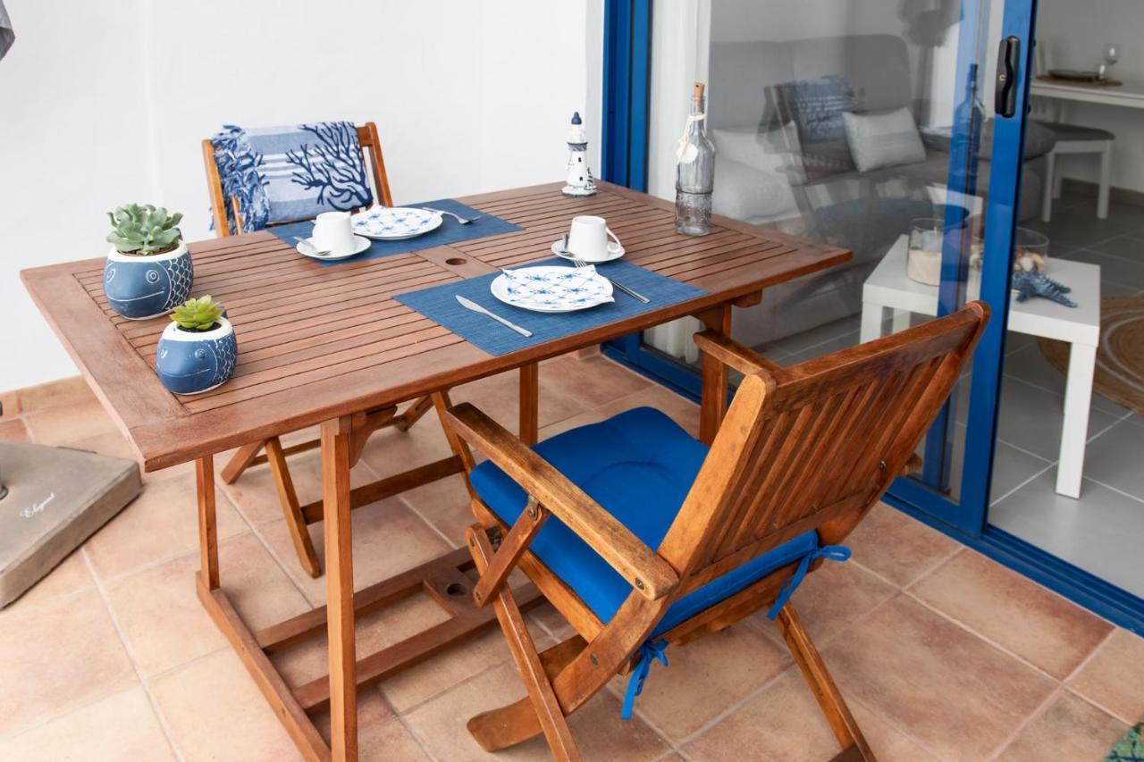 Ocean Apartment Tias Bagian luar foto